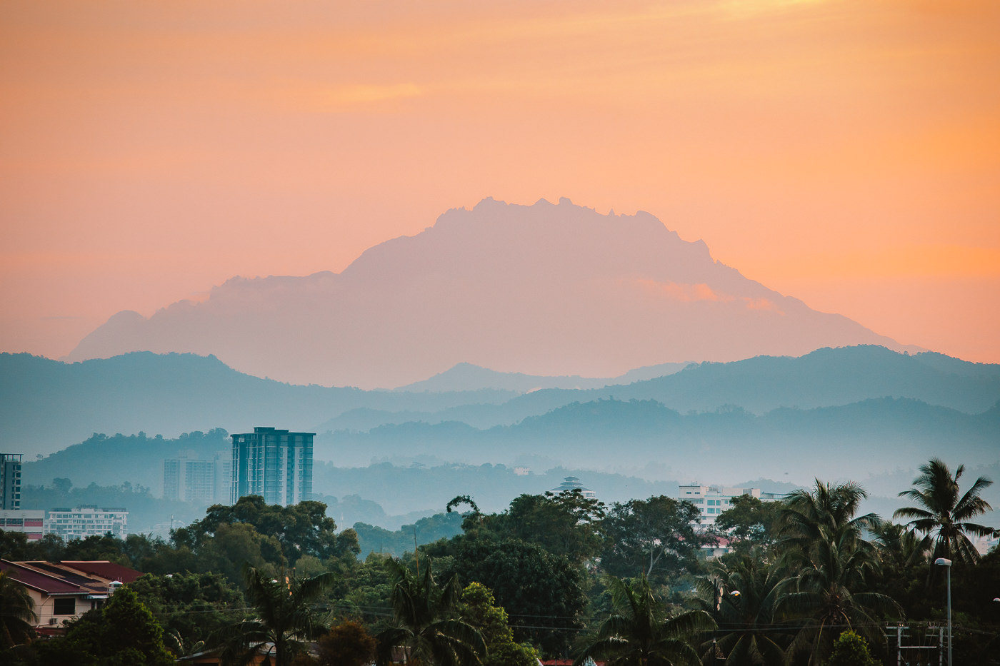 What to Do in Kinabalu Park If You Like Hiking