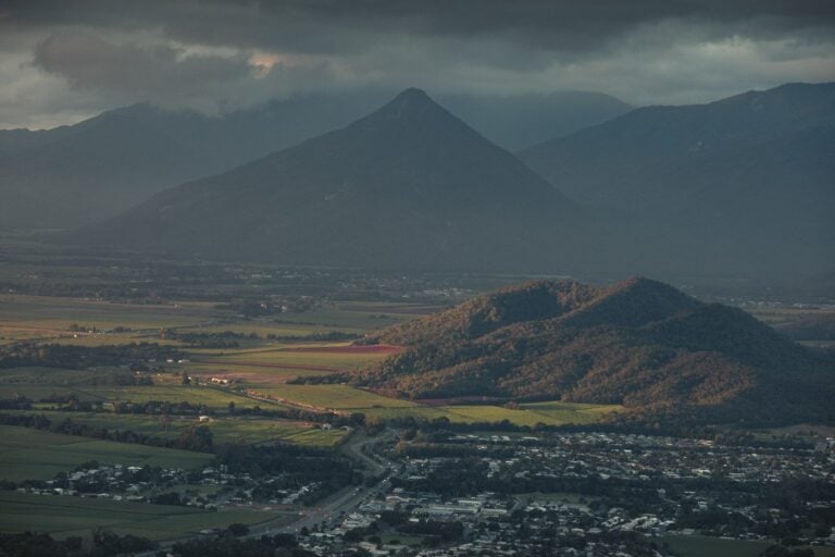 White Rock Hike Cairns Hiking & Walking Guide