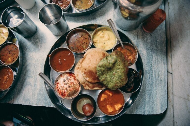 FOOD THALI IN MUMBAI, INDIA 1 MONTH ITINERARY
