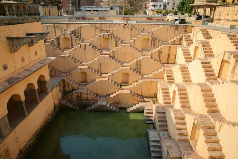 PANNA MEENA KA KUND, VISITING THE JAIPUR STEPWELL IN RAJASTHAN, INDIA