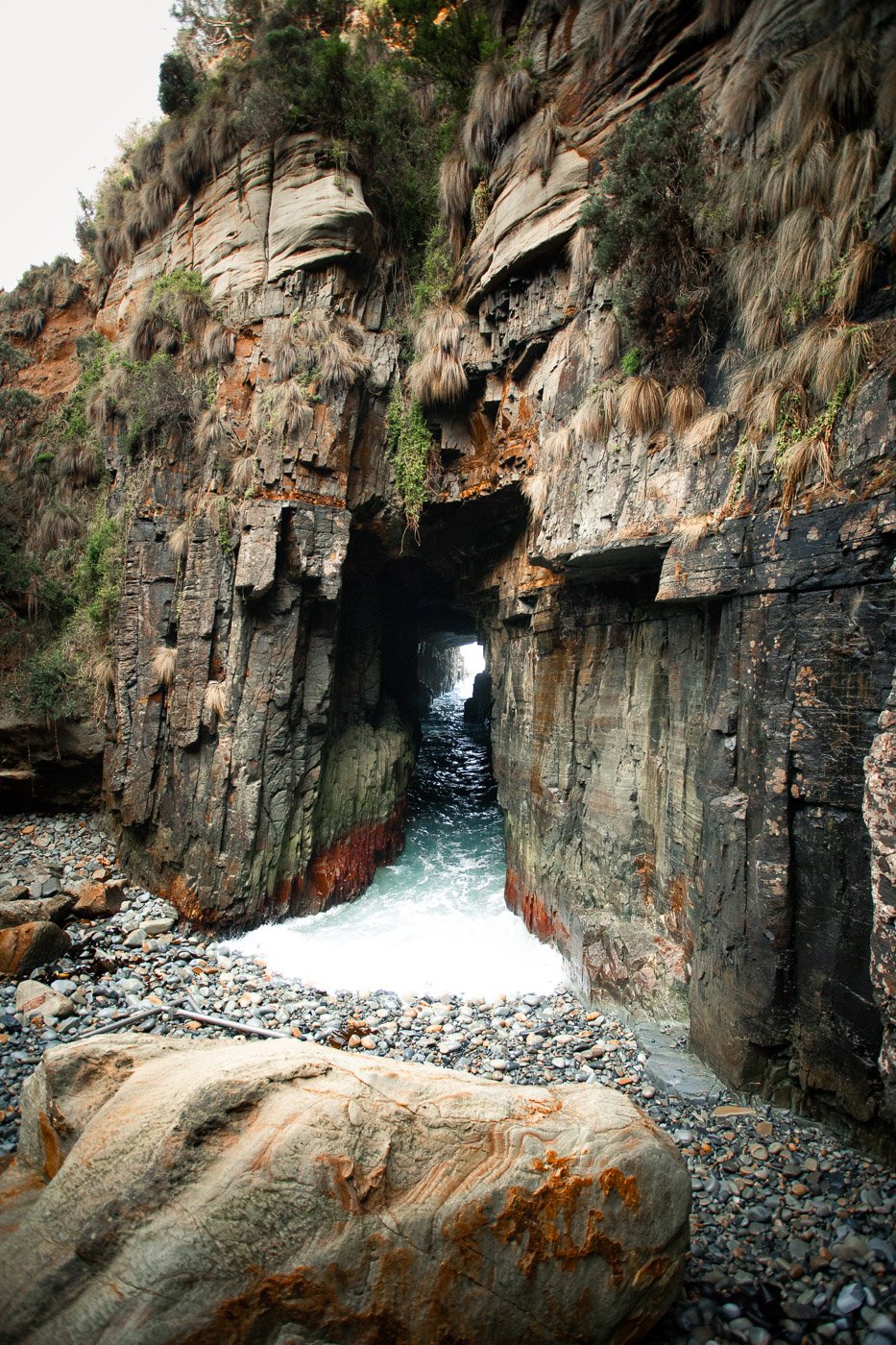 Guide to Visiting the Remarkable Cave in Tasmania