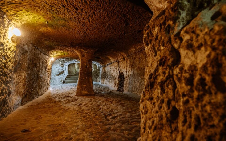 how-to-visit-the-ancient-derinkuyu-underground-city-turkey