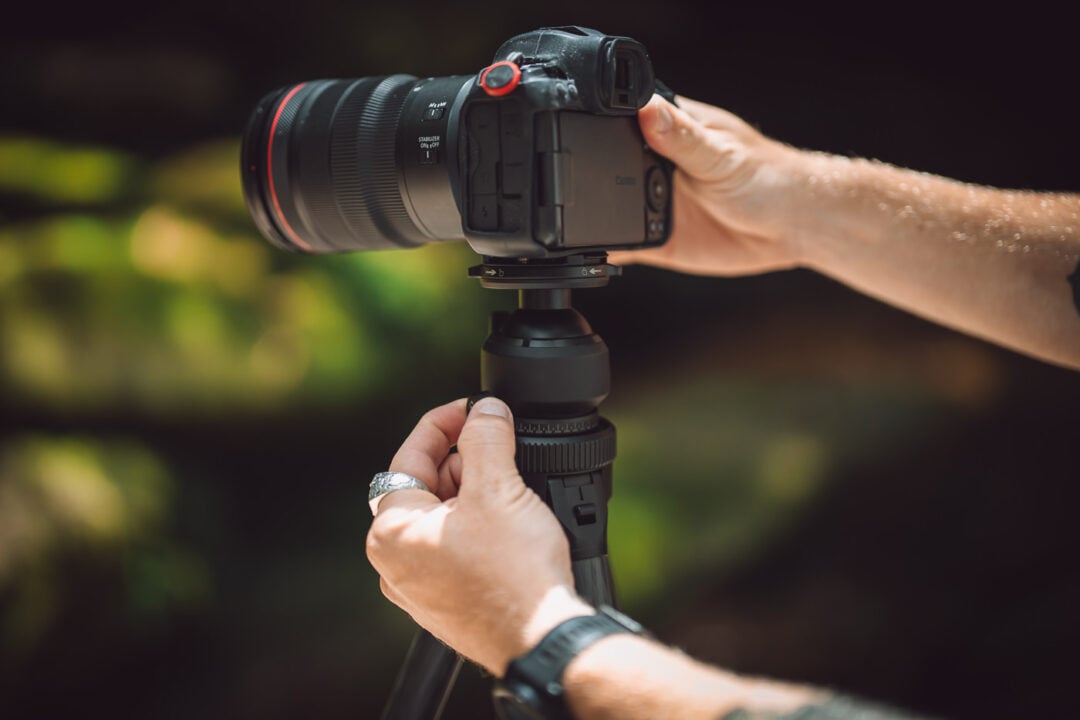 HEIPI Tripod Review Is this the Best Budget Travel Tripod?