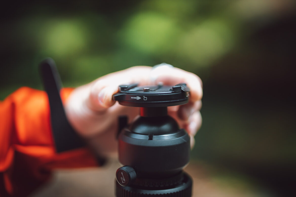 HEIPI Tripod Review Is this the Best Budget Travel Tripod?