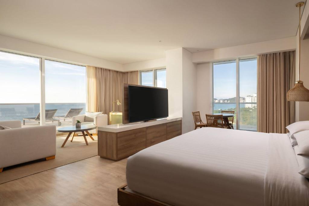 Bedroom with ocean view at Santa Marta Marriott Resort
