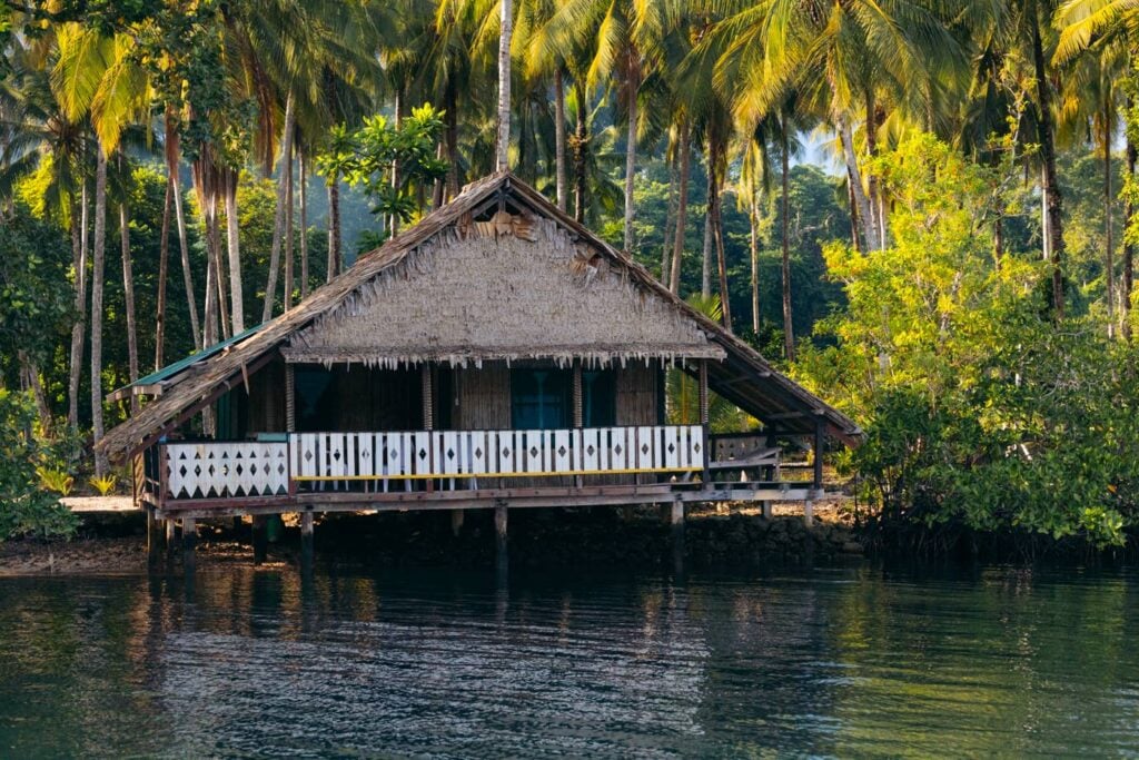 Solomon Islands Eco Lodges &Amp; Dive Resorts Guide Titiru eco lodge bungalow in the solomon islands