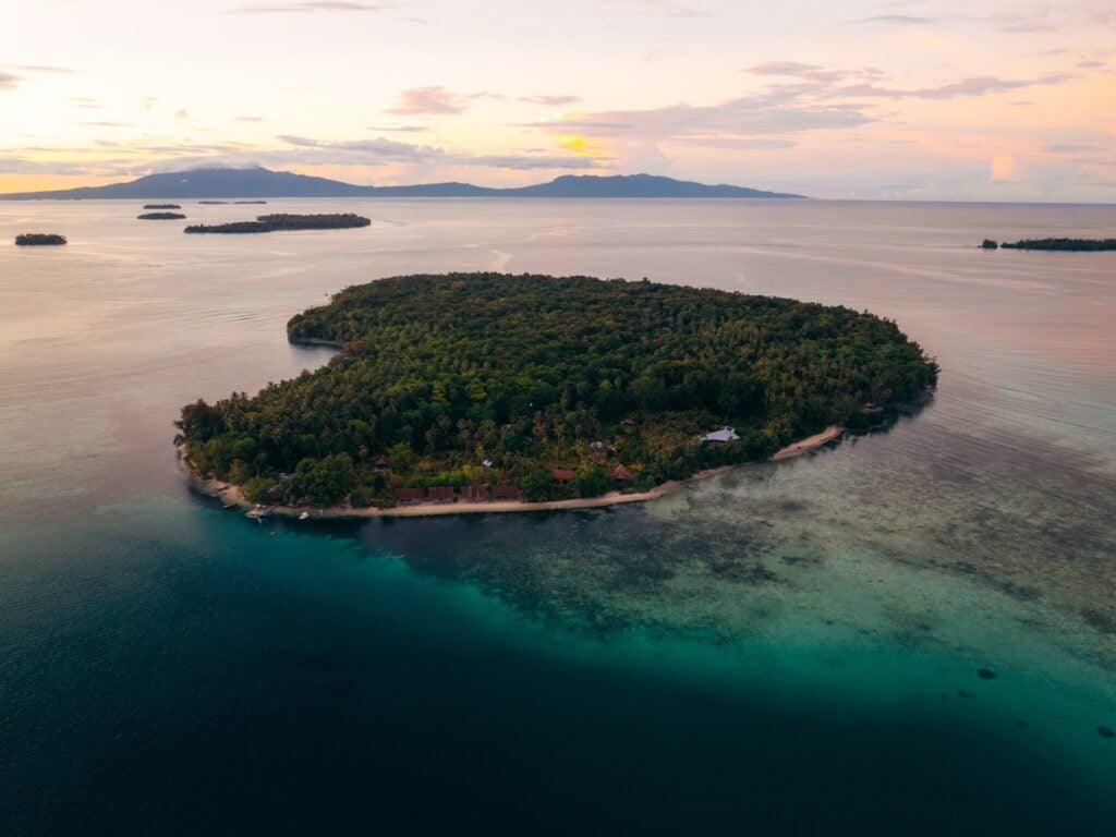 Solomon Islands Eco Lodges &Amp; Dive Resorts Guide Lola island at sunrise, solomon islands