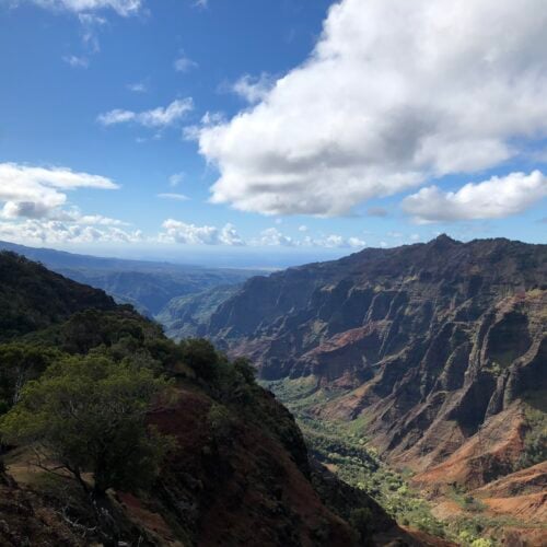 Hiking With Kids: 7 Helpful Tips For An Awesome Experience