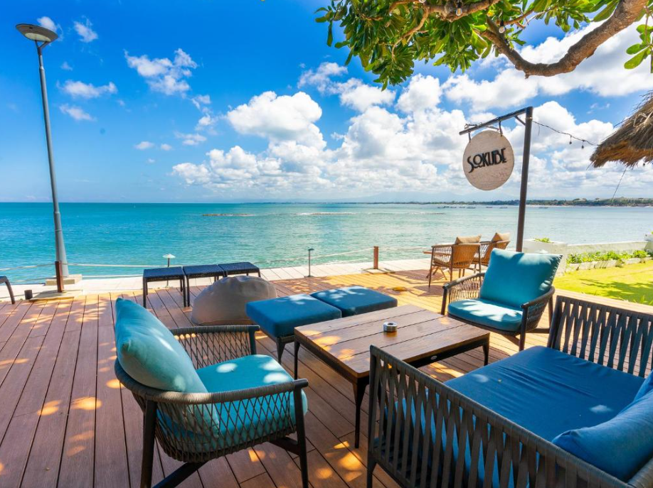 Beachside lounge seating at discovery kartika in bali